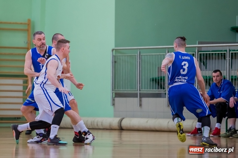 Zdjęcie w galerii na portalu naszraciborz.pl: Odrodzenie Ofensywy w trzeciej kwarcie. Raciborzanie pokonali faworyta fazy play-off wiadomości z regionu