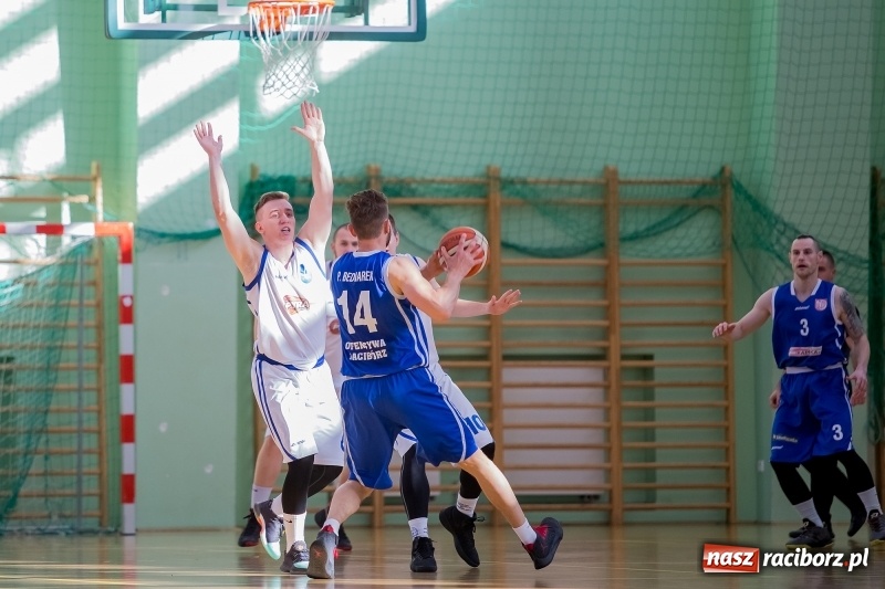 Zdjęcie w galerii na portalu naszraciborz.pl: Odrodzenie Ofensywy w trzeciej kwarcie. Raciborzanie pokonali faworyta fazy play-off wiadomości z regionu