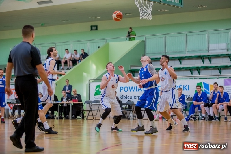 Zdjęcie w galerii na portalu naszraciborz.pl: Odrodzenie Ofensywy w trzeciej kwarcie. Raciborzanie pokonali faworyta fazy play-off wiadomości z regionu
