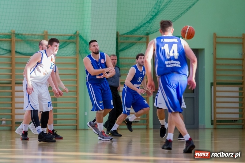Zdjęcie w galerii na portalu naszraciborz.pl: Odrodzenie Ofensywy w trzeciej kwarcie. Raciborzanie pokonali faworyta fazy play-off wiadomości z regionu