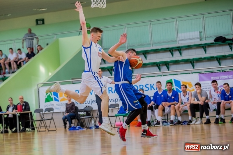 Zdjęcie w galerii na portalu naszraciborz.pl: Odrodzenie Ofensywy w trzeciej kwarcie. Raciborzanie pokonali faworyta fazy play-off wiadomości z regionu