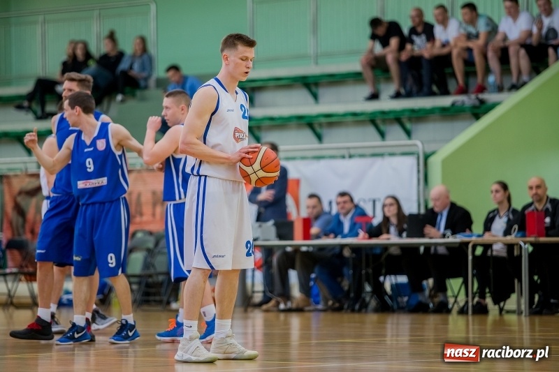 Zdjęcie w galerii na portalu naszraciborz.pl: Odrodzenie Ofensywy w trzeciej kwarcie. Raciborzanie pokonali faworyta fazy play-off wiadomości z regionu