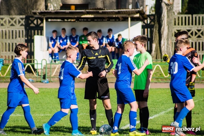 Zdjęcie w galerii na portalu naszraciborz.pl: Trampkarze młodsi: Wesoły futbol przy Wyszyńskiego wiadomości z regionu