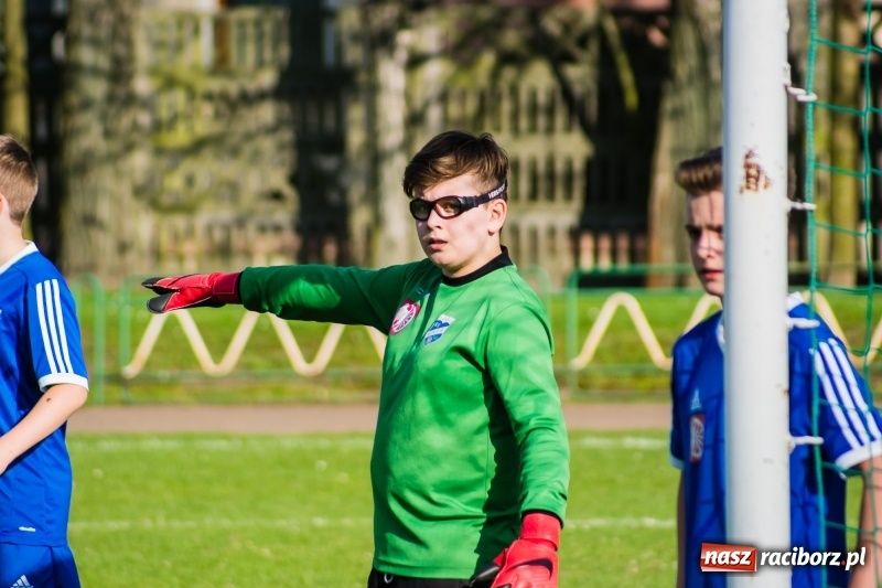 Zdjęcie w galerii na portalu naszraciborz.pl: Trampkarze młodsi: Wesoły futbol przy Wyszyńskiego wiadomości z regionu