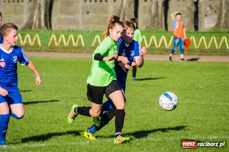 Zdjęcie w galerii na portalu naszraciborz.pl: Trampkarze młodsi: Wesoły futbol przy Wyszyńskiego wiadomości z regionu