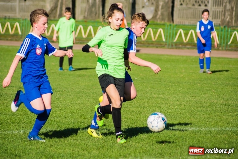 Zdjęcie w galerii na portalu naszraciborz.pl: Trampkarze młodsi: Wesoły futbol przy Wyszyńskiego wiadomości z regionu