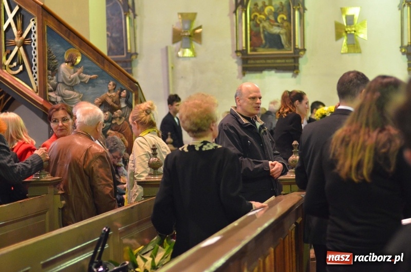 Zdjęcie w galerii na portalu naszraciborz.pl: Koncert ku pamięci św. Jana Pawła II w kościele farnym wiadomości z regionu