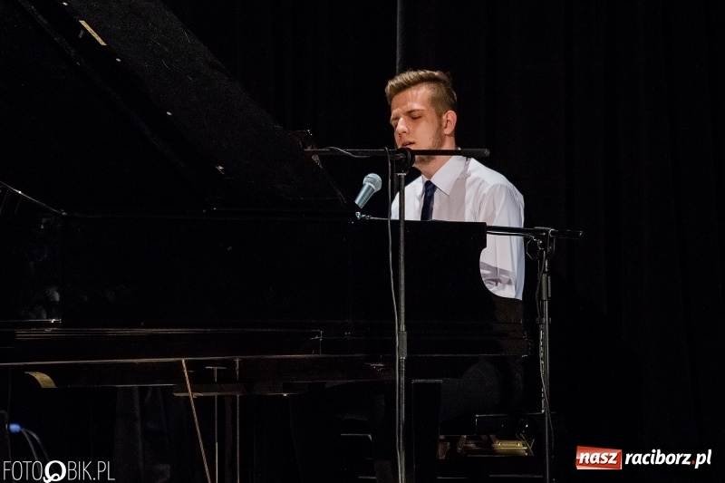 Zdjęcie w galerii na portalu naszraciborz.pl: Helena Nieckarz wygrała III Raciborską Giełdę Talentów wiadomości z regionu