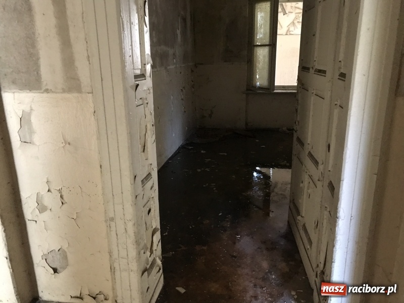 Zdjęcie w galerii na portalu naszraciborz.pl: Prezydent nawiązał kontakt z jednym z właścicieli starego szpitala. Ten zdradził swoje plany wiadomości z regionu