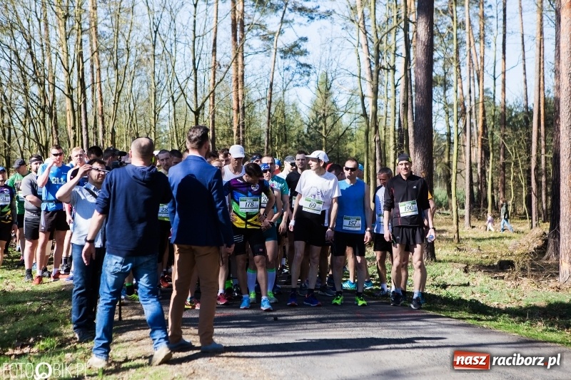 Zdjęcie w galerii na portalu naszraciborz.pl: Mateusz Wolnik zwycięzcą III Półmaratonu Leśnego Rafamet 2018 wiadomości z regionu