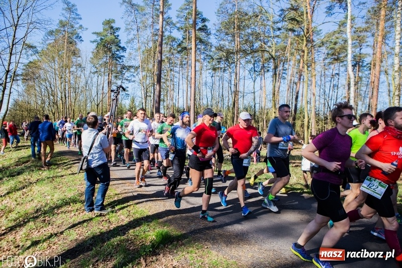 Zdjęcie w galerii na portalu naszraciborz.pl: Mateusz Wolnik zwycięzcą III Półmaratonu Leśnego Rafamet 2018 wiadomości z regionu