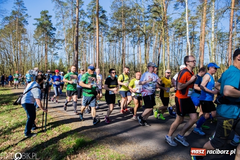 Zdjęcie w galerii na portalu naszraciborz.pl: Mateusz Wolnik zwycięzcą III Półmaratonu Leśnego Rafamet 2018 wiadomości z regionu