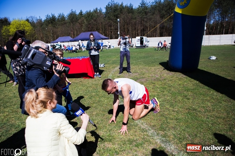 Zdjęcie w galerii na portalu naszraciborz.pl: Mateusz Wolnik zwycięzcą III Półmaratonu Leśnego Rafamet 2018 wiadomości z regionu