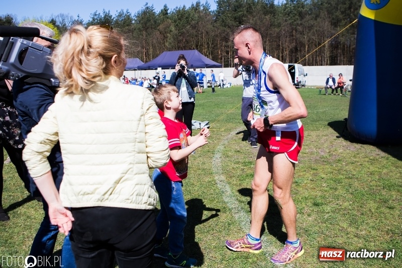 Zdjęcie w galerii na portalu naszraciborz.pl: Mateusz Wolnik zwycięzcą III Półmaratonu Leśnego Rafamet 2018 wiadomości z regionu