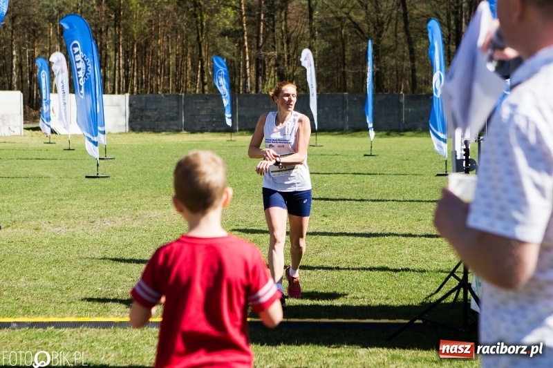 Zdjęcie w galerii na portalu naszraciborz.pl: Mateusz Wolnik zwycięzcą III Półmaratonu Leśnego Rafamet 2018 wiadomości z regionu