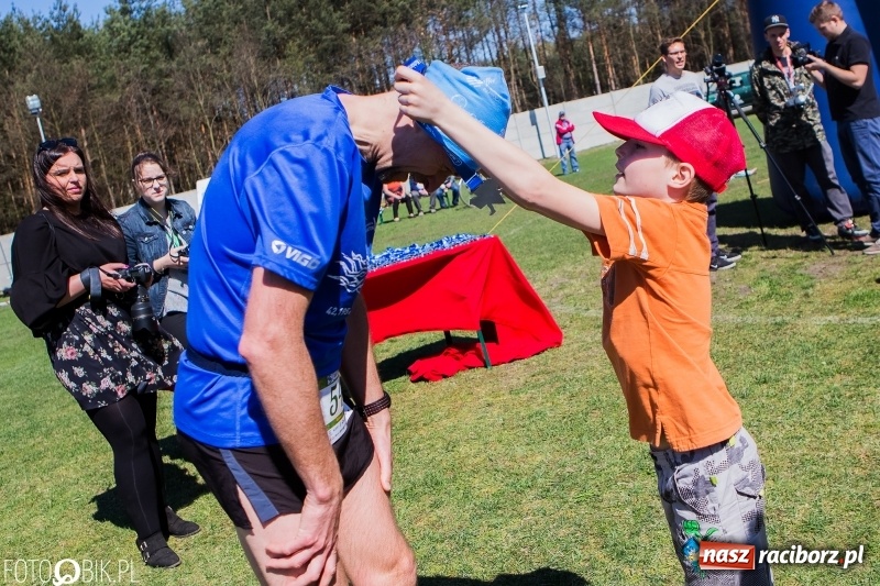 Zdjęcie w galerii na portalu naszraciborz.pl: Mateusz Wolnik zwycięzcą III Półmaratonu Leśnego Rafamet 2018 wiadomości z regionu