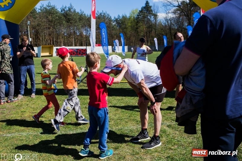 Zdjęcie w galerii na portalu naszraciborz.pl: Mateusz Wolnik zwycięzcą III Półmaratonu Leśnego Rafamet 2018 wiadomości z regionu