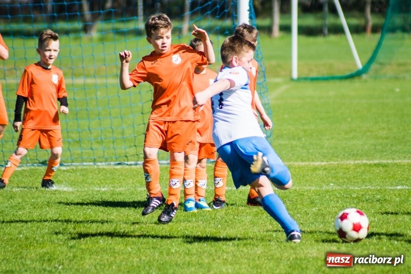 Zdjęcie w galerii na portalu naszraciborz.pl: Żaki Rafako zmierzyły się z Unią. Raszczyce nie przyjechały wiadomości z regionu