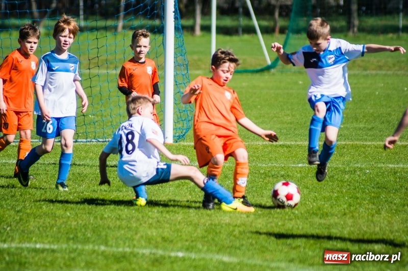 Zdjęcie w galerii na portalu naszraciborz.pl: Żaki Rafako zmierzyły się z Unią. Raszczyce nie przyjechały wiadomości z regionu