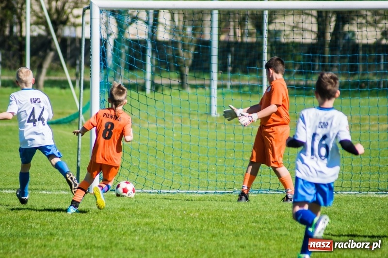 Zdjęcie w galerii na portalu naszraciborz.pl: Żaki Rafako zmierzyły się z Unią. Raszczyce nie przyjechały wiadomości z regionu
