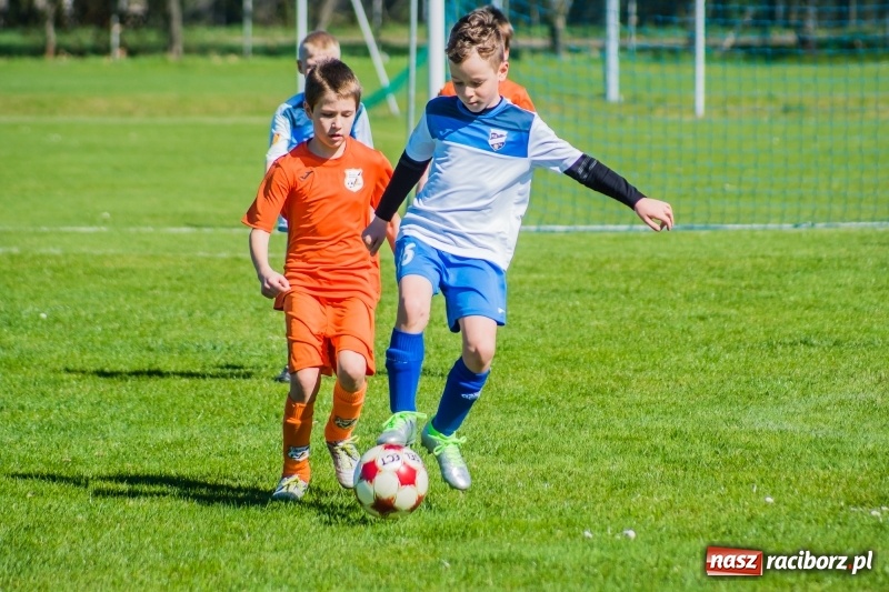 Zdjęcie w galerii na portalu naszraciborz.pl: Żaki Rafako zmierzyły się z Unią. Raszczyce nie przyjechały wiadomości z regionu