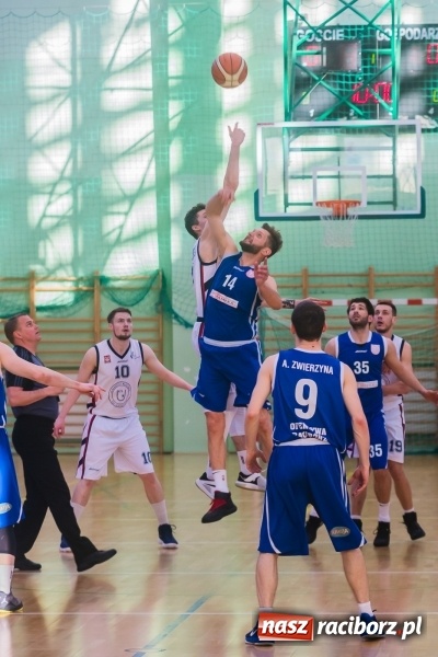Zdjęcie w galerii na portalu naszraciborz.pl: Rzuty za trzy punkty pogrążyły Ofensywę wiadomości z regionu