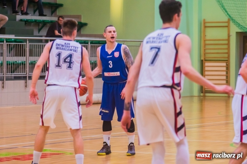 Zdjęcie w galerii na portalu naszraciborz.pl: Rzuty za trzy punkty pogrążyły Ofensywę wiadomości z regionu