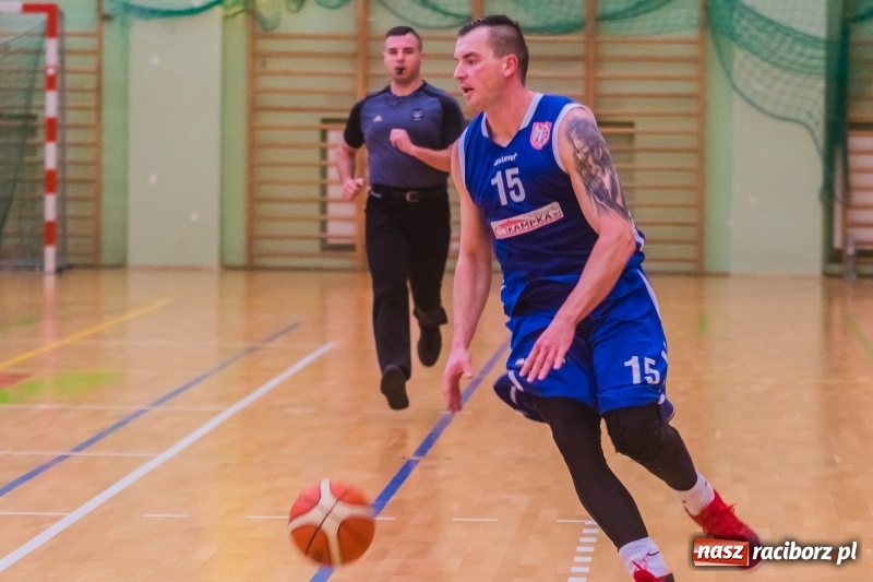 Zdjęcie w galerii na portalu naszraciborz.pl: Rzuty za trzy punkty pogrążyły Ofensywę wiadomości z regionu