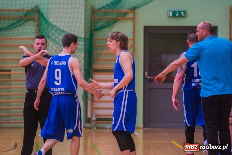 Zdjęcie w galerii na portalu naszraciborz.pl: Rzuty za trzy punkty pogrążyły Ofensywę wiadomości z regionu