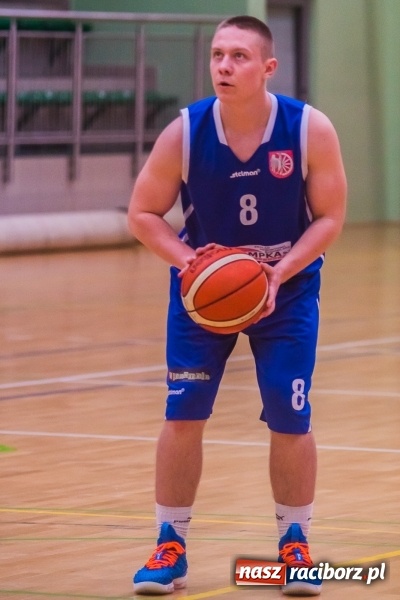 Zdjęcie w galerii na portalu naszraciborz.pl: Rzuty za trzy punkty pogrążyły Ofensywę wiadomości z regionu