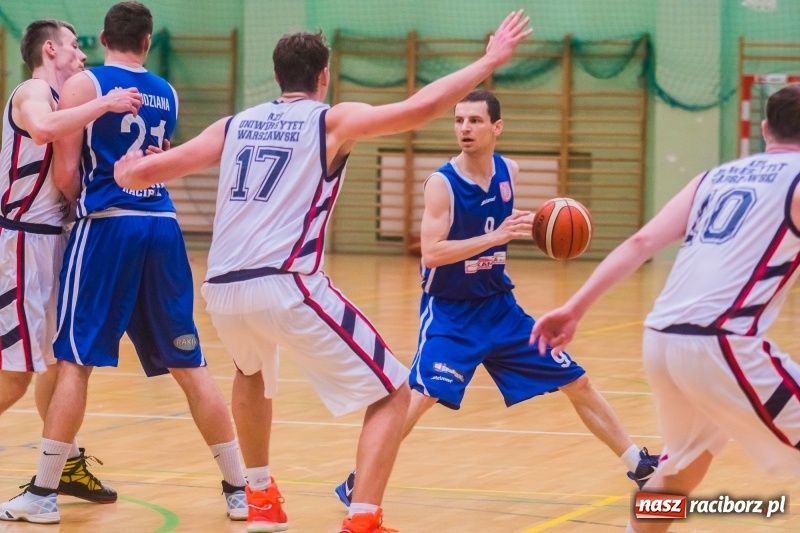 Zdjęcie w galerii na portalu naszraciborz.pl: Rzuty za trzy punkty pogrążyły Ofensywę wiadomości z regionu