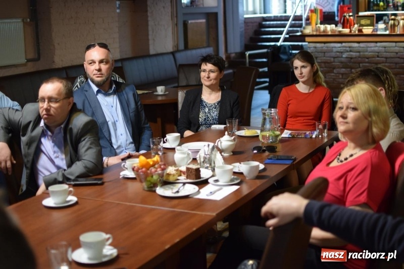 Zdjęcie w galerii na portalu naszraciborz.pl: Kolejna edycja raciborskich śniadań biznesowych wiadomości z regionu