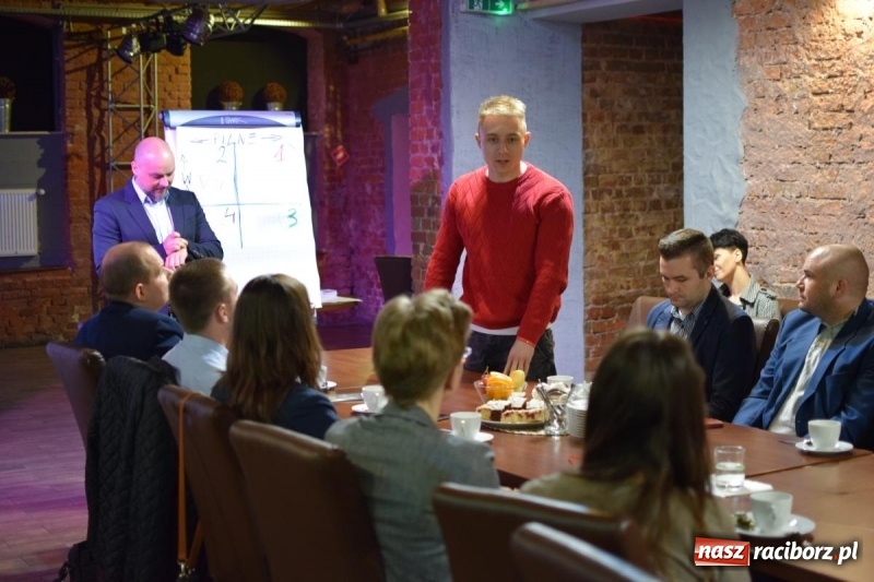 Zdjęcie w galerii na portalu naszraciborz.pl: Kolejna edycja raciborskich śniadań biznesowych wiadomości z regionu