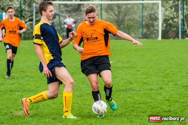 Zdjęcie w galerii na portalu naszraciborz.pl: Juniorzy Syryni bezlitośni dla Brzezia wiadomości z regionu