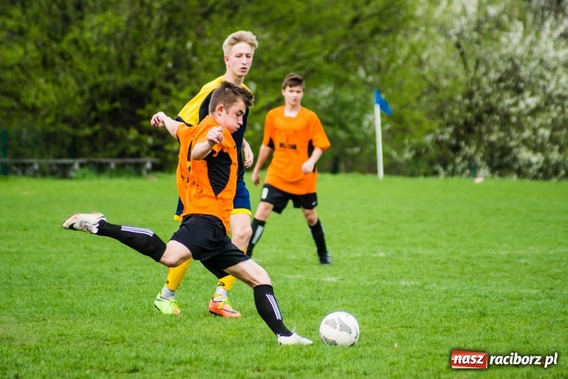 Zdjęcie w galerii na portalu naszraciborz.pl: Juniorzy Syryni bezlitośni dla Brzezia wiadomości z regionu