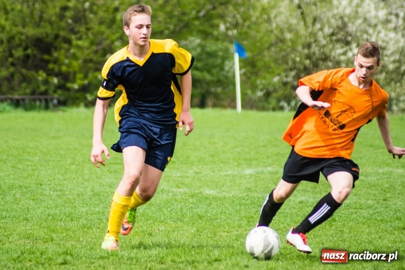 Zdjęcie w galerii na portalu naszraciborz.pl: Juniorzy Syryni bezlitośni dla Brzezia wiadomości z regionu