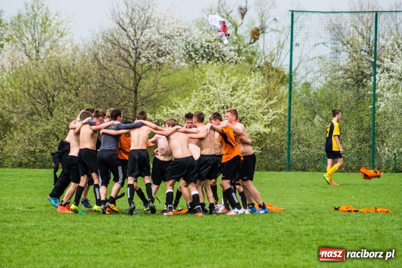 Zdjęcie w galerii na portalu naszraciborz.pl: Juniorzy Syryni bezlitośni dla Brzezia wiadomości z regionu