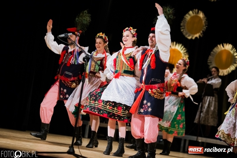 Zdjęcie w galerii na portalu naszraciborz.pl: Koncert charytatywny Źródła na rzecz Filipka wiadomości z regionu