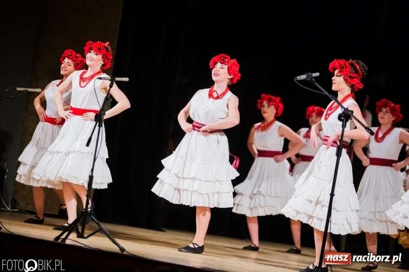 Zdjęcie w galerii na portalu naszraciborz.pl: Koncert charytatywny Źródła na rzecz Filipka wiadomości z regionu