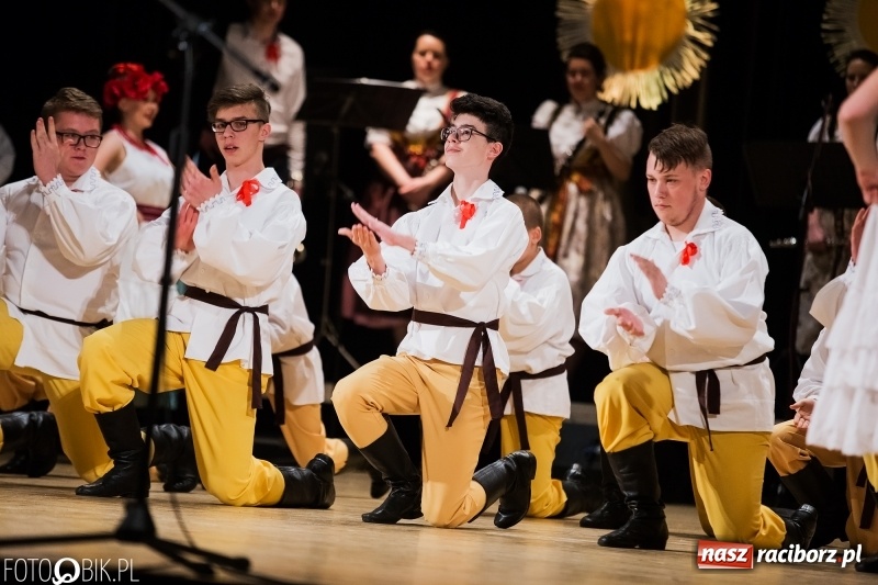 Zdjęcie w galerii na portalu naszraciborz.pl: Koncert charytatywny Źródła na rzecz Filipka wiadomości z regionu