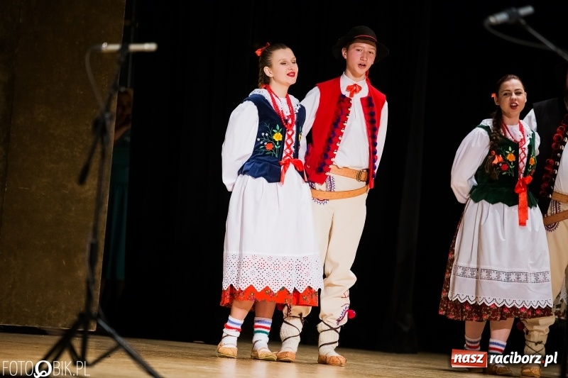 Zdjęcie w galerii na portalu naszraciborz.pl: Koncert charytatywny Źródła na rzecz Filipka wiadomości z regionu