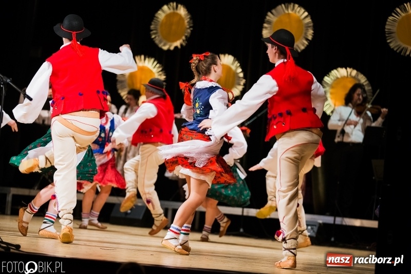 Zdjęcie w galerii na portalu naszraciborz.pl: Koncert charytatywny Źródła na rzecz Filipka wiadomości z regionu