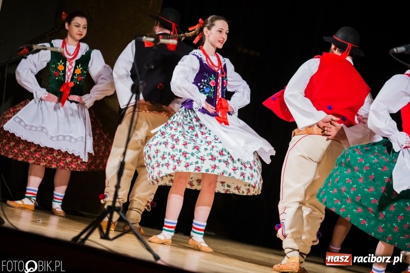 Zdjęcie w galerii na portalu naszraciborz.pl: Koncert charytatywny Źródła na rzecz Filipka wiadomości z regionu