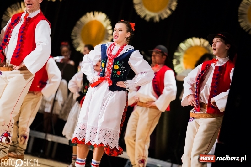 Zdjęcie w galerii na portalu naszraciborz.pl: Koncert charytatywny Źródła na rzecz Filipka wiadomości z regionu