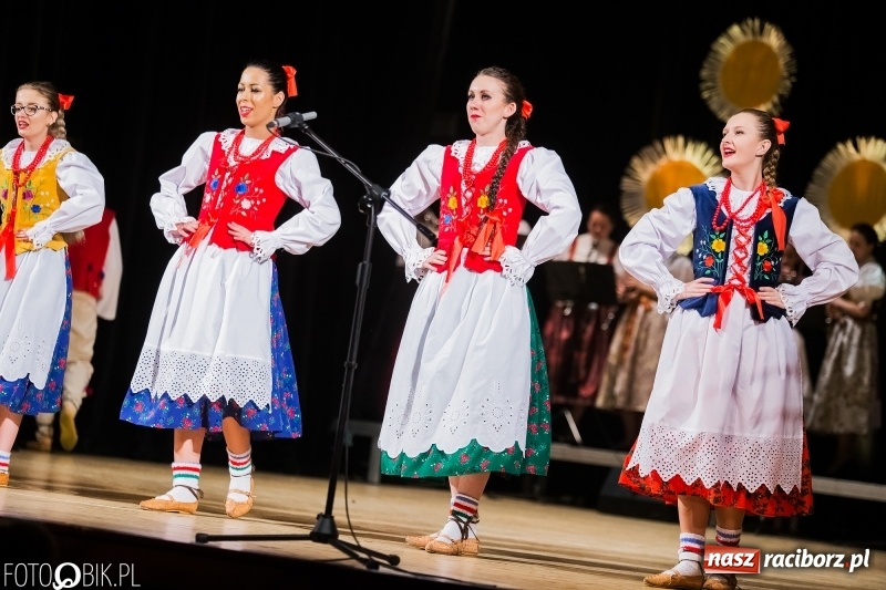 Zdjęcie w galerii na portalu naszraciborz.pl: Koncert charytatywny Źródła na rzecz Filipka wiadomości z regionu