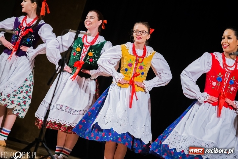 Zdjęcie w galerii na portalu naszraciborz.pl: Koncert charytatywny Źródła na rzecz Filipka wiadomości z regionu