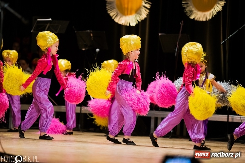 Zdjęcie w galerii na portalu naszraciborz.pl: Koncert charytatywny Źródła na rzecz Filipka wiadomości z regionu