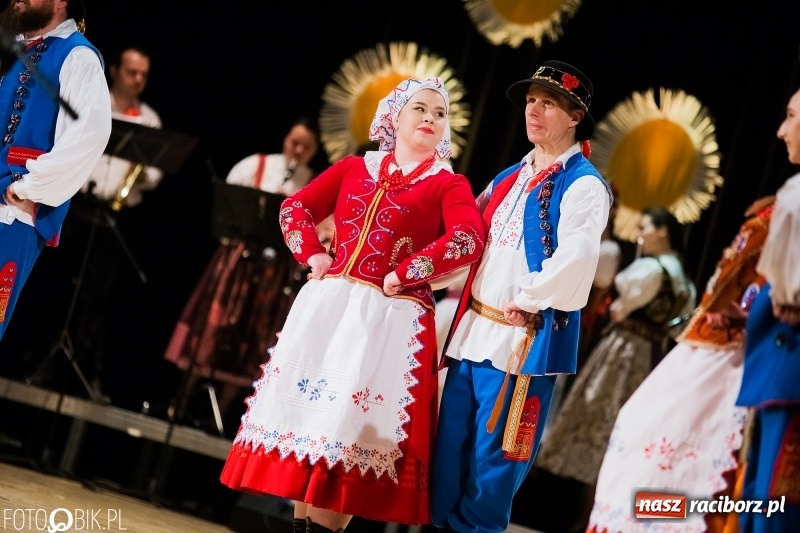 Zdjęcie w galerii na portalu naszraciborz.pl: Koncert charytatywny Źródła na rzecz Filipka wiadomości z regionu