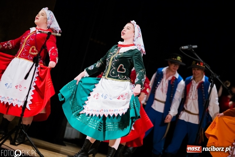 Zdjęcie w galerii na portalu naszraciborz.pl: Koncert charytatywny Źródła na rzecz Filipka wiadomości z regionu