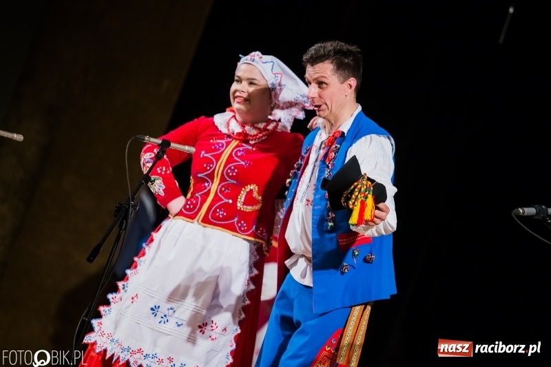 Zdjęcie w galerii na portalu naszraciborz.pl: Koncert charytatywny Źródła na rzecz Filipka wiadomości z regionu